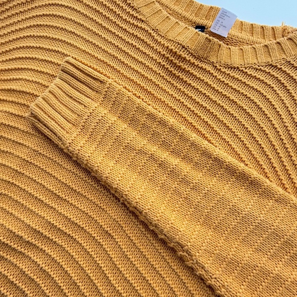 Divided Knit Sweater Mustard Yellow Size M - Picture 3 of 9